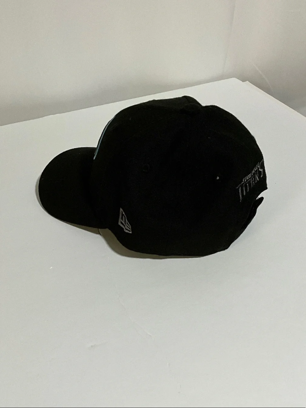 New Era Tennessee Titans Youth Adjustable Cap Hat Black NFL Logo NWT